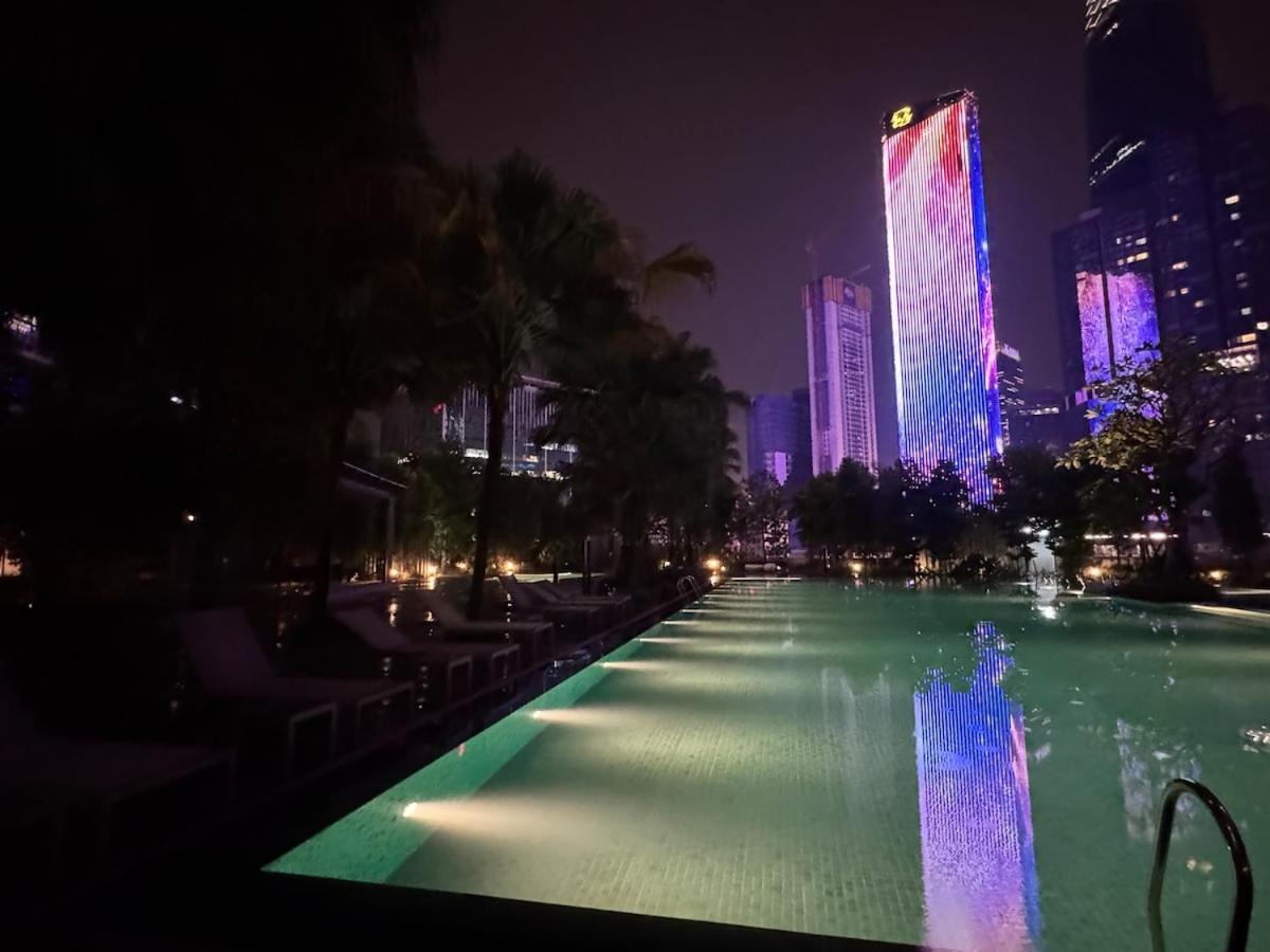 Apartment Skyhigh Agilebb 2b1r - 1 Min To Trx&pavilion, Golf View, Up To 6 Pax