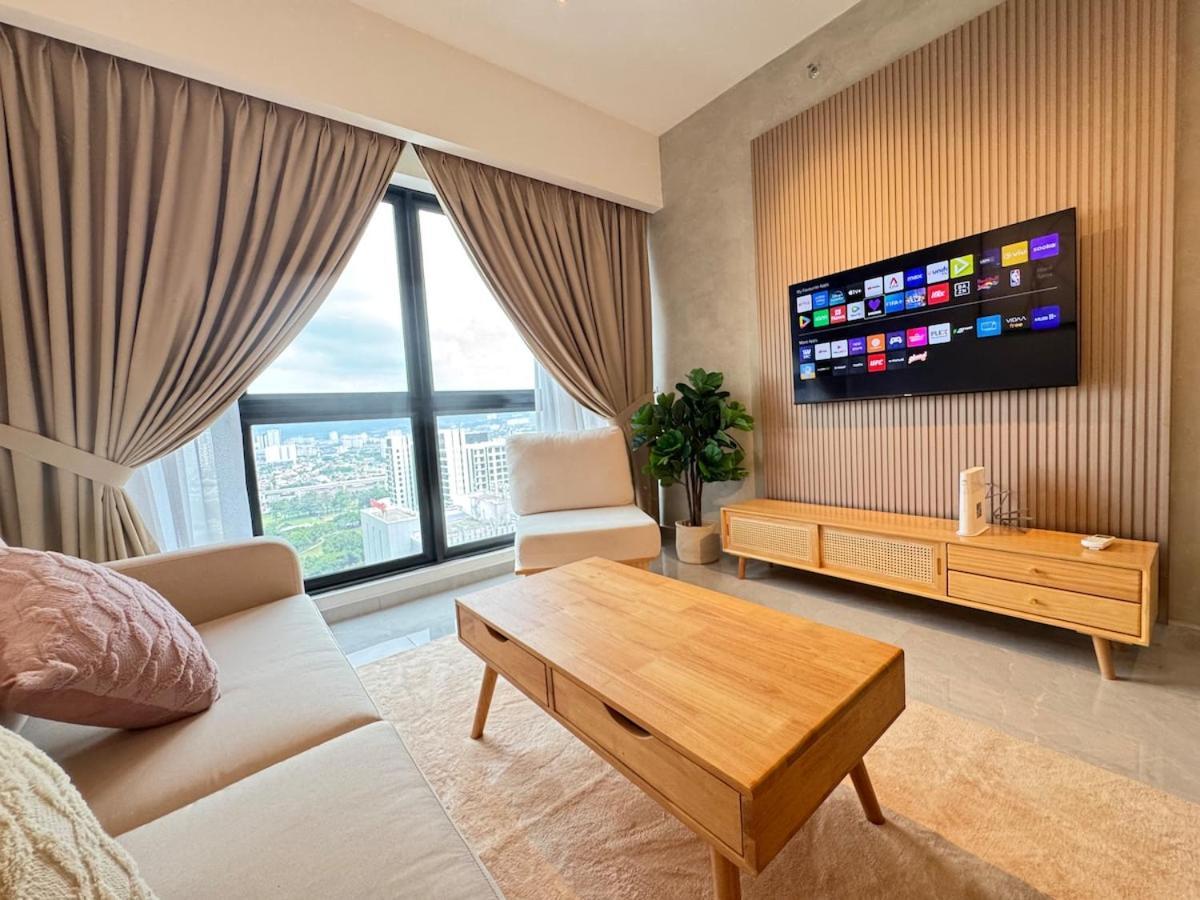 Skyhigh Agilebb 2b1r - 1 Min To Trx&pavilion, Golf View, Up To 6 Pax Apartment