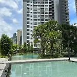 Skyhigh Agilebb 2B1R - 1 Min To Trx&Pavilion, Golf View, Up To 6 Pax