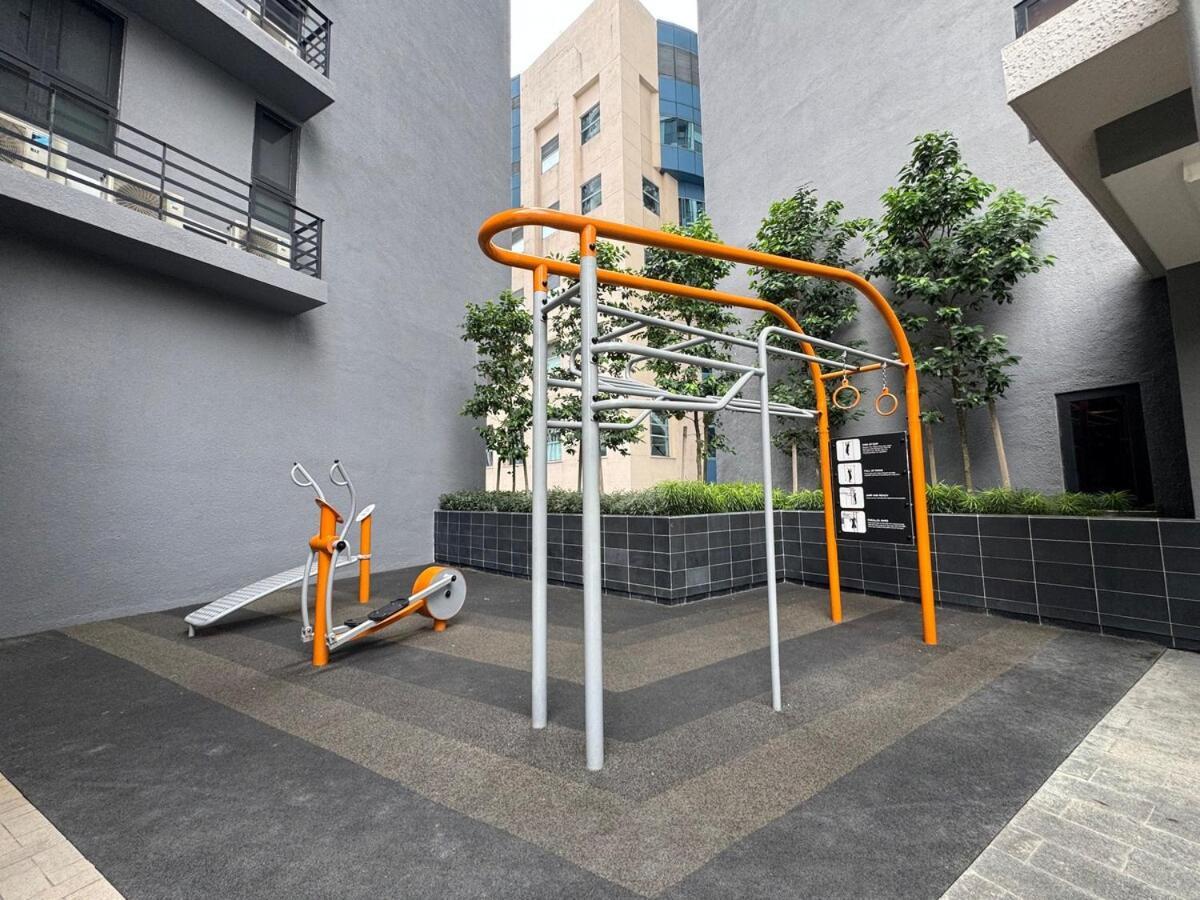 Pangsapuri Skyhigh Agilebb 2b1r - 1 Min To Trx&pavilion, Golf View, Up To 6 Pax Kuala Lumpur