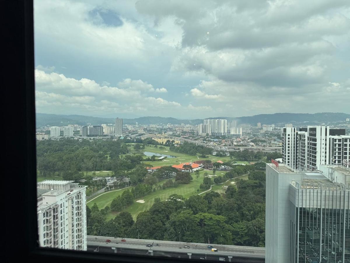Pangsapuri Skyhigh Agilebb 2b1r - 1 Min To Trx&pavilion, Golf View, Up To 6 Pax Kuala Lumpur